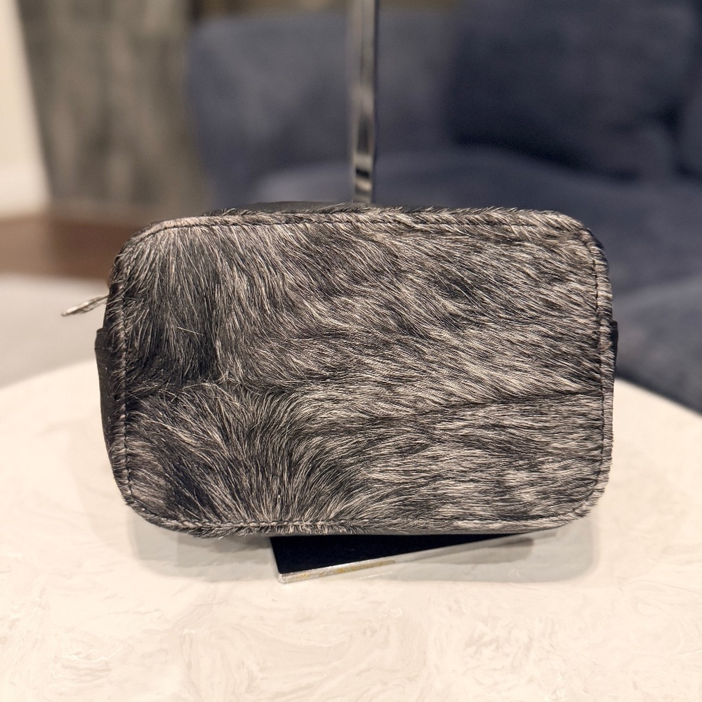 Trinity Ranch Genuine Hair-On Cowhide Belt Bag - Black (B)